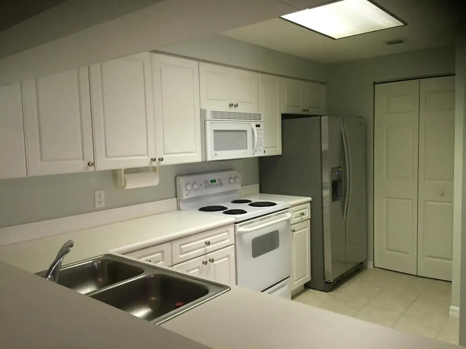 2726 Anzio Court # 202, Palm Beach Gardens FL 33410 photo 3
