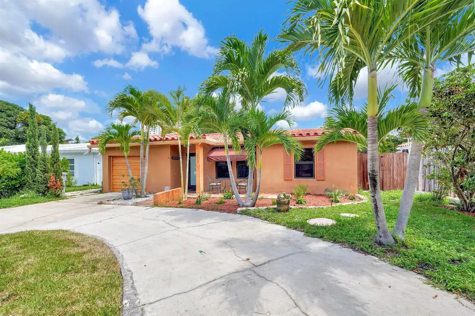 300 S Riverside Drive, Pompano Beach FL 33062 photo 2