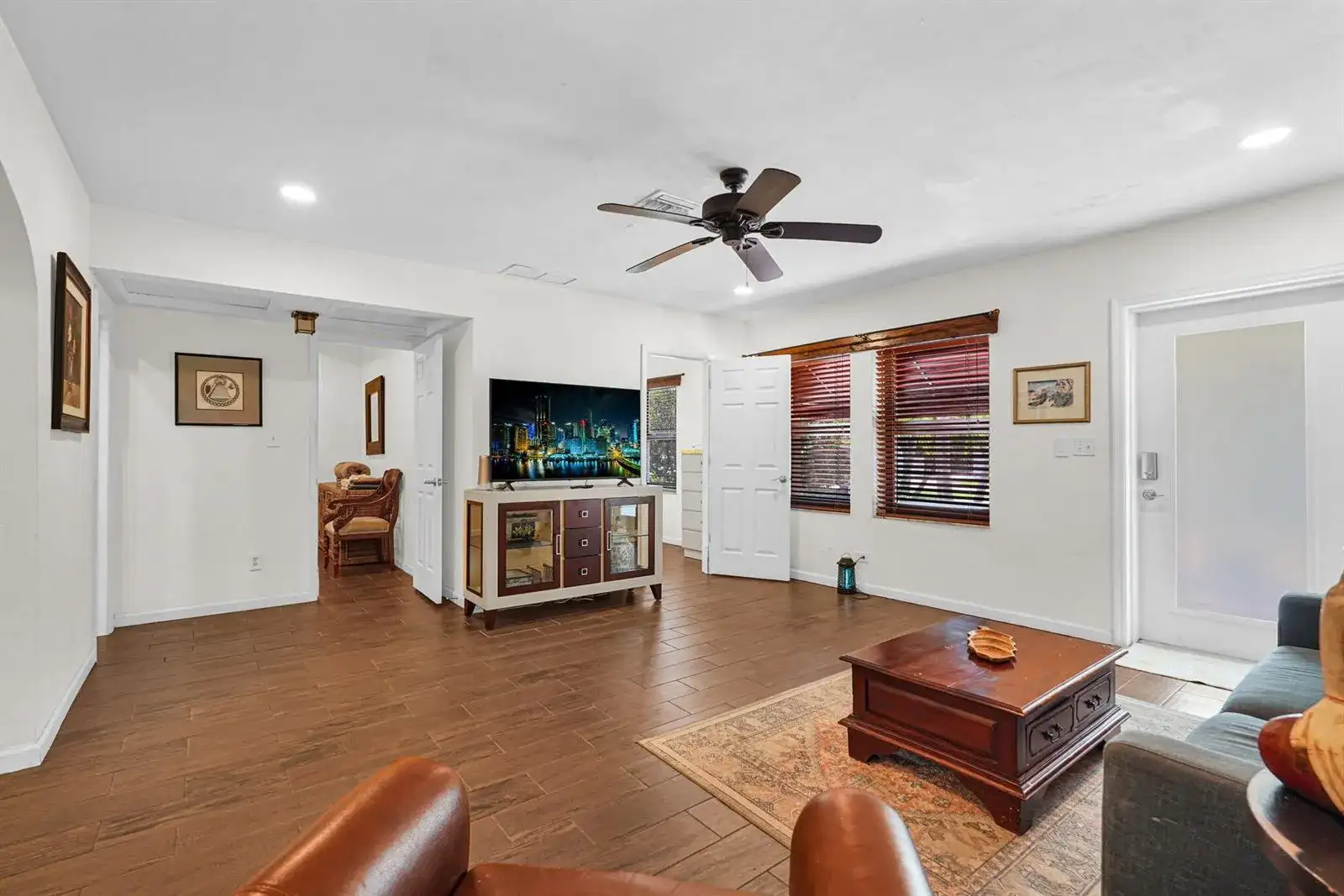 300 S Riverside Drive, Pompano Beach FL 33062 photo 5