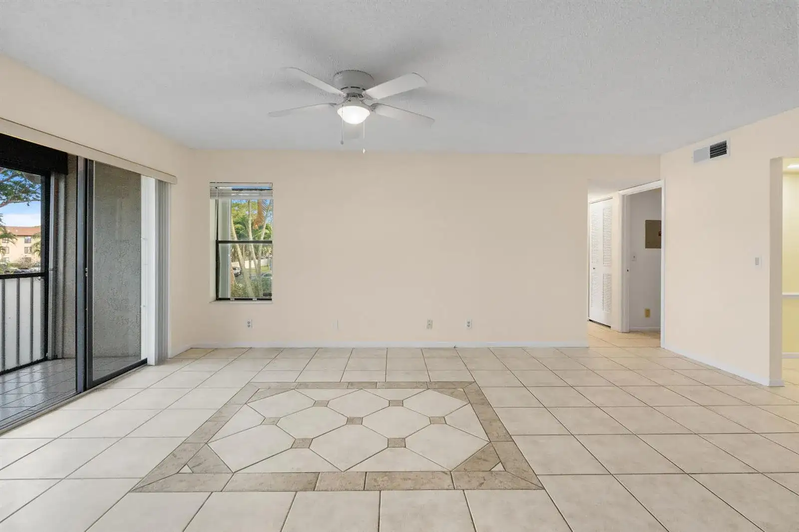 706 Sunny Pine Way # E2, FL 33415 photo 4
