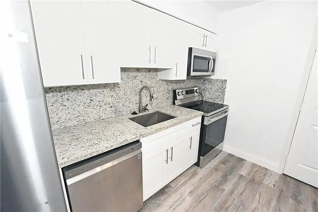 270 NW 43rd Street, Oakland Park FL 33309 photo 2