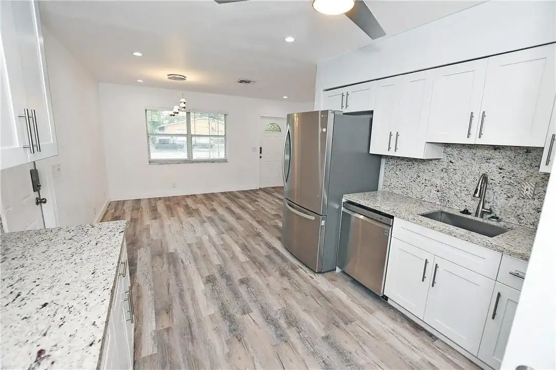 270 NW 43rd Street, Oakland Park FL 33309 photo 4