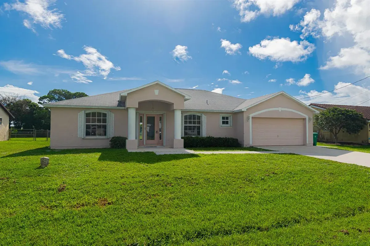 1831 SE Mantua Street, Port St. Lucie FL 34952