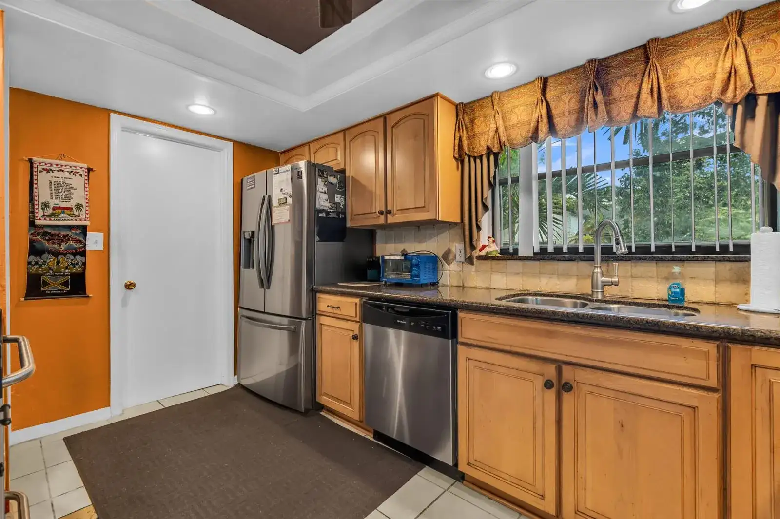 3839 NW 72nd Drive, Coral Springs FL 33065 photo 4