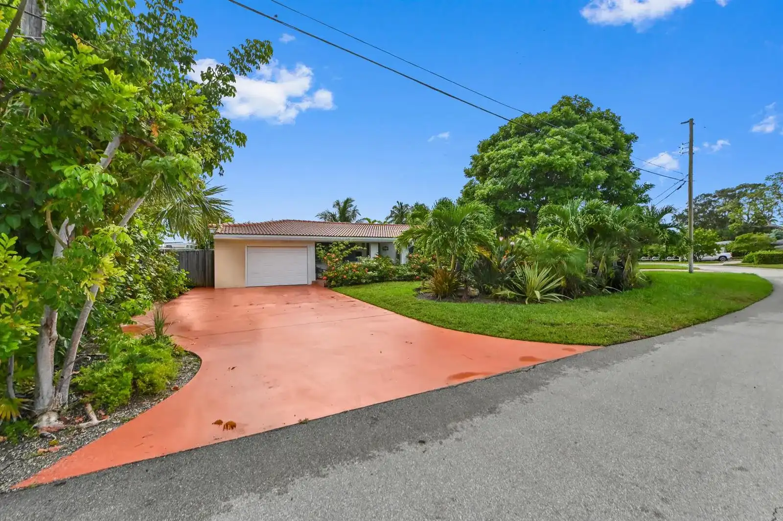 1513 NE 28th Drive, Wilton Manors FL 33334