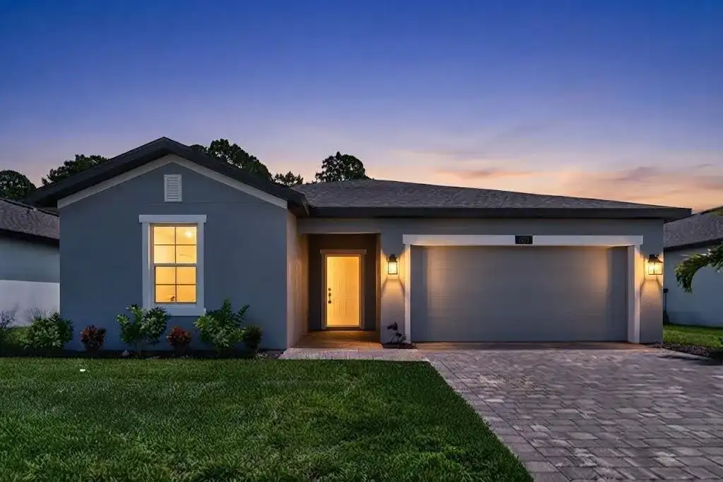 243 LAKESIDE BREEZE Way, Lehigh Acres FL 33936