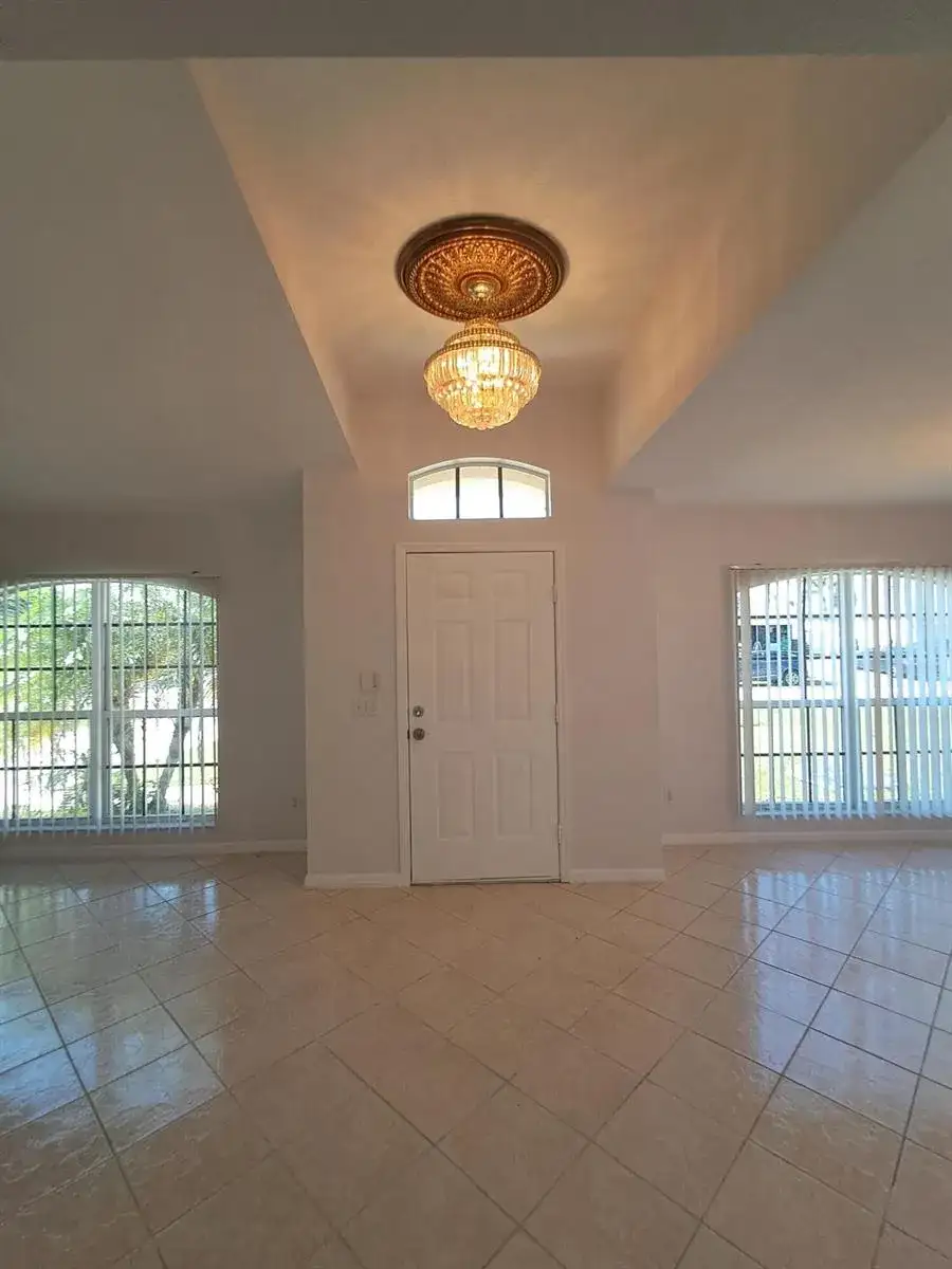 2697 SW Altamira Avenue, Port St. Lucie FL 34987 photo 4