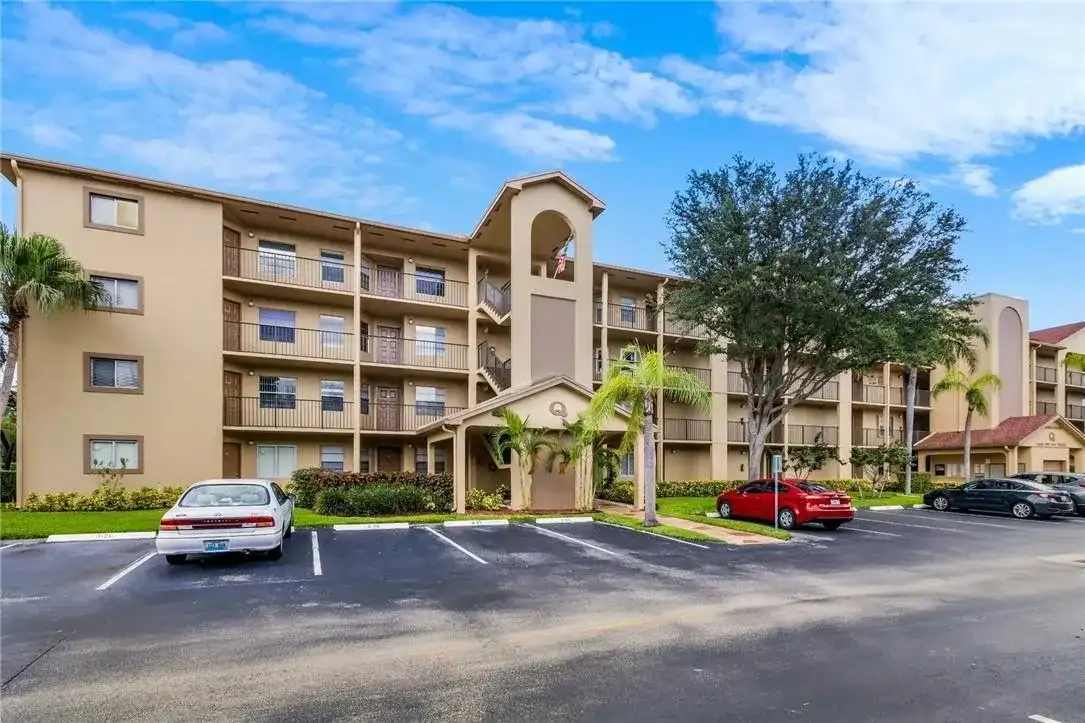 1400 SW 124TH Terrace # 105Q, Pembroke Pines FL 33027
