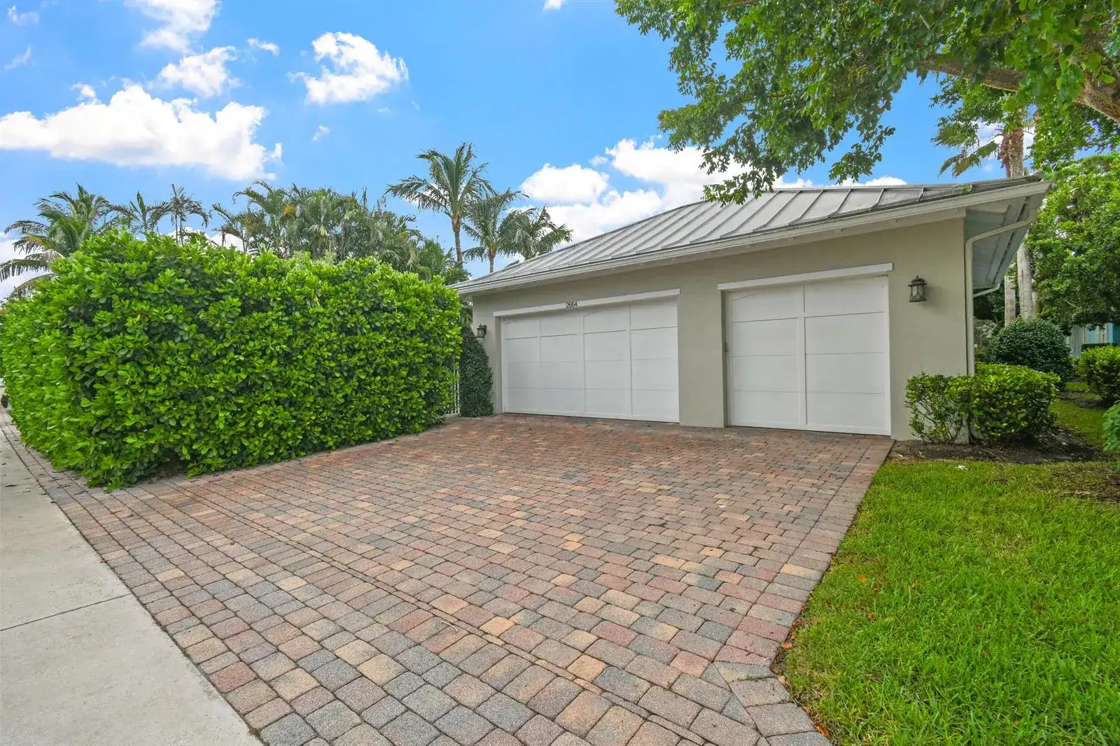 2664 Greenway Drive, Jupiter FL 33458 photo 5