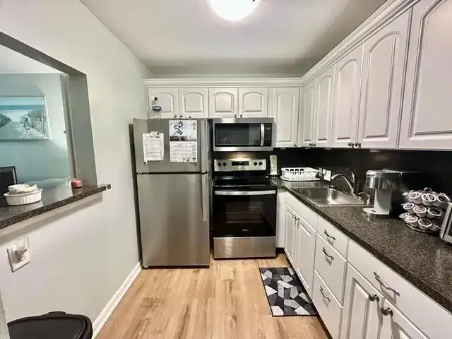 302 Mansfield H, Boca Raton FL 33434 photo 2