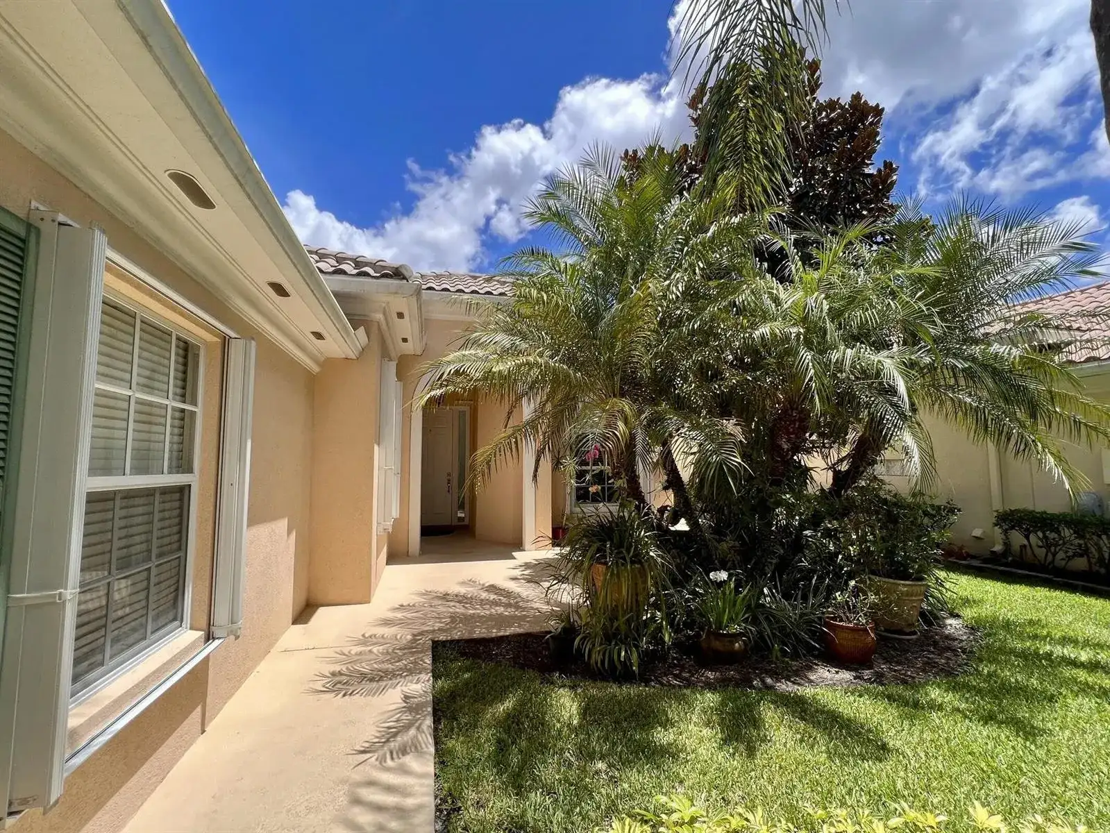 8095 LABORIE Lane, Wellington FL 33414 photo 2
