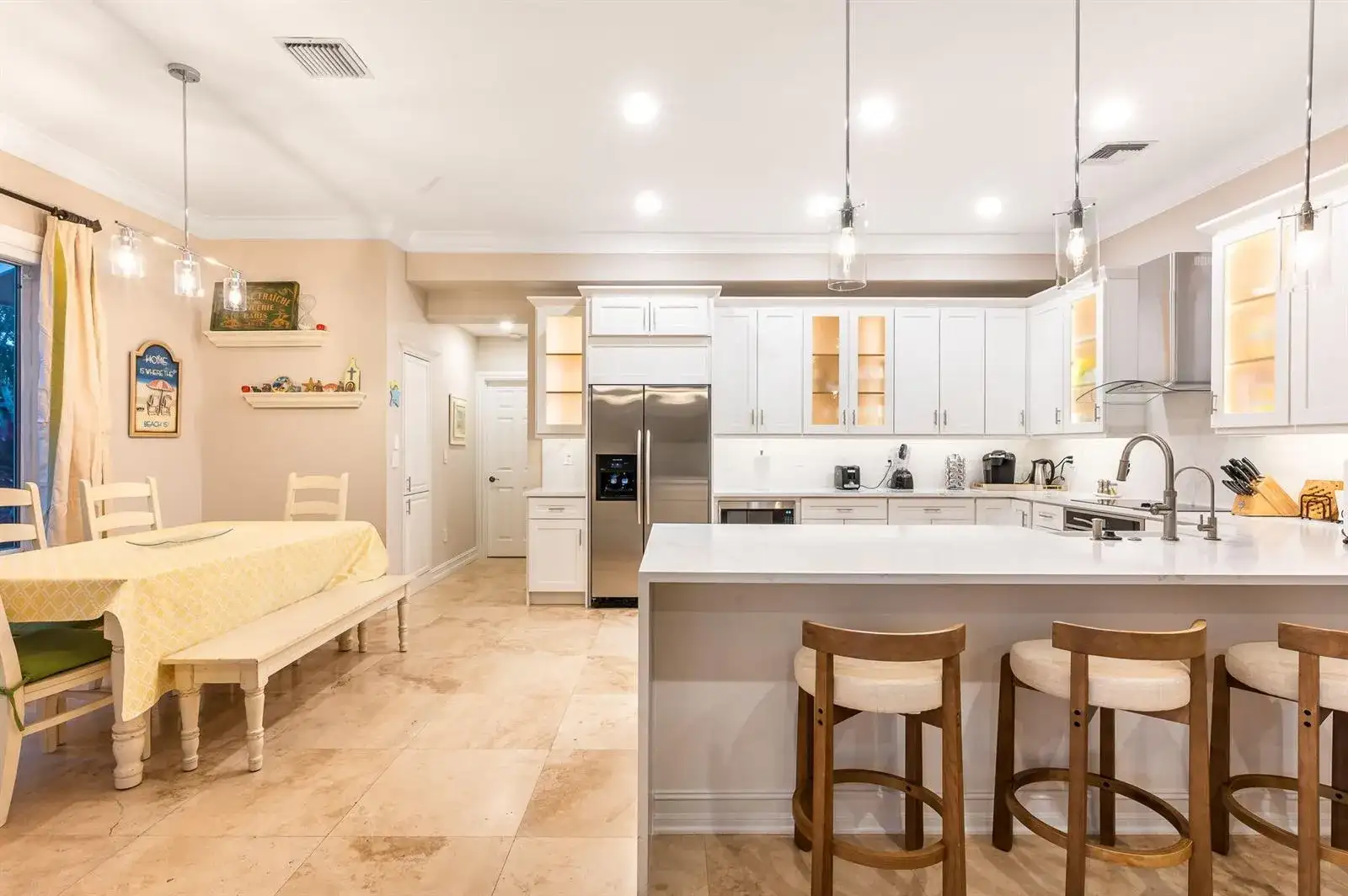 514 SOLAR ISLE Drive, Fort Lauderdale FL 33301 photo 3