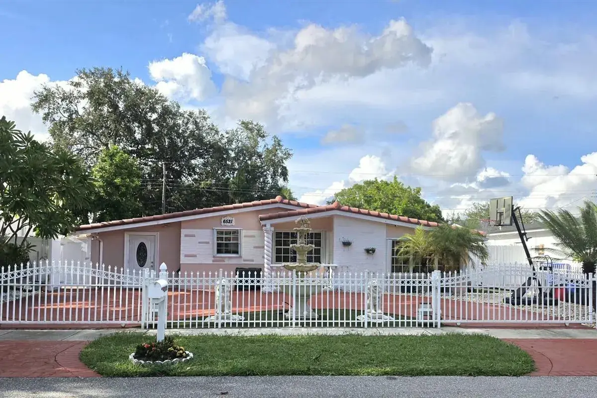6521 HARDING Street, Hollywood FL 33024