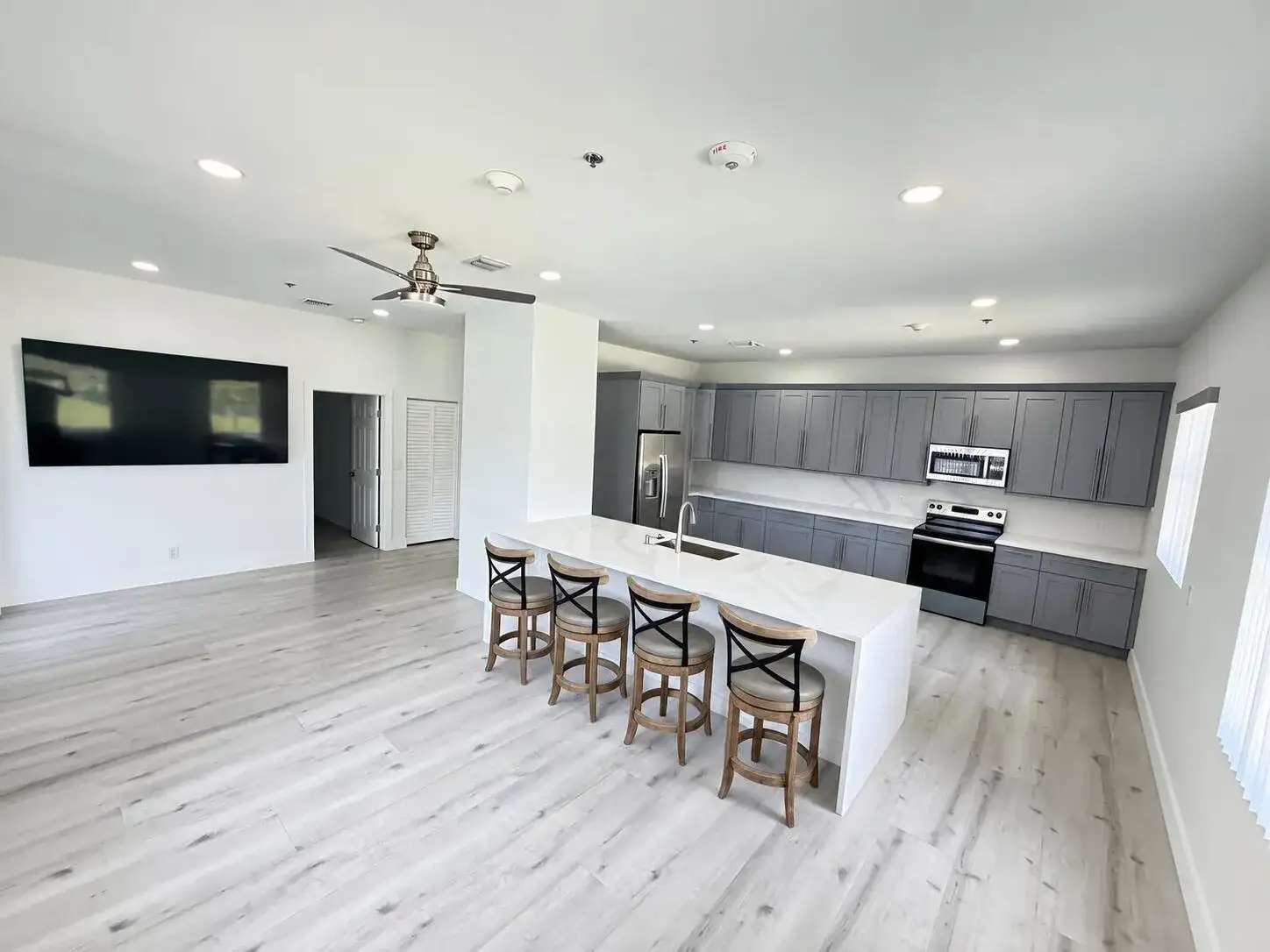 1720 NW 15TH Terrace, Fort Lauderdale FL 33311 photo 2