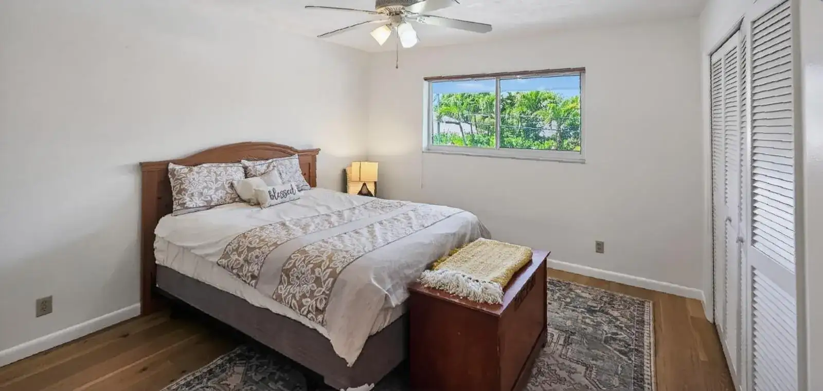 8 Garden Street, Tequesta FL 33469 photo 2