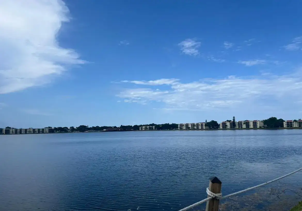 114 LAKE EMERALD Drive # 401, Oakland Park FL 33309 photo 2