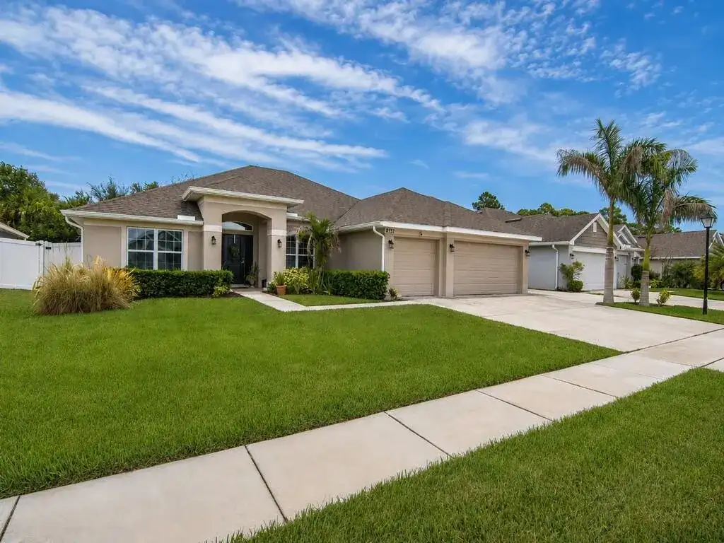 8332 Amalfi Circle, Fort Pierce FL 34951 photo 2