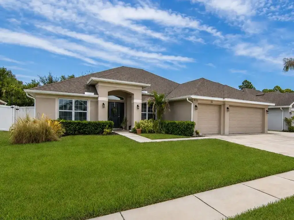 8332 Amalfi Circle, Fort Pierce FL 34951 photo 3