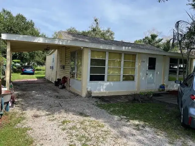 1702 S 31ST Street, Fort Pierce FL 34947