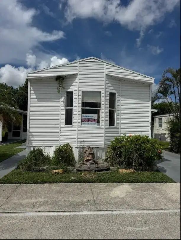 104 Plantation Boulevard # 104, FL 33467 photo 2
