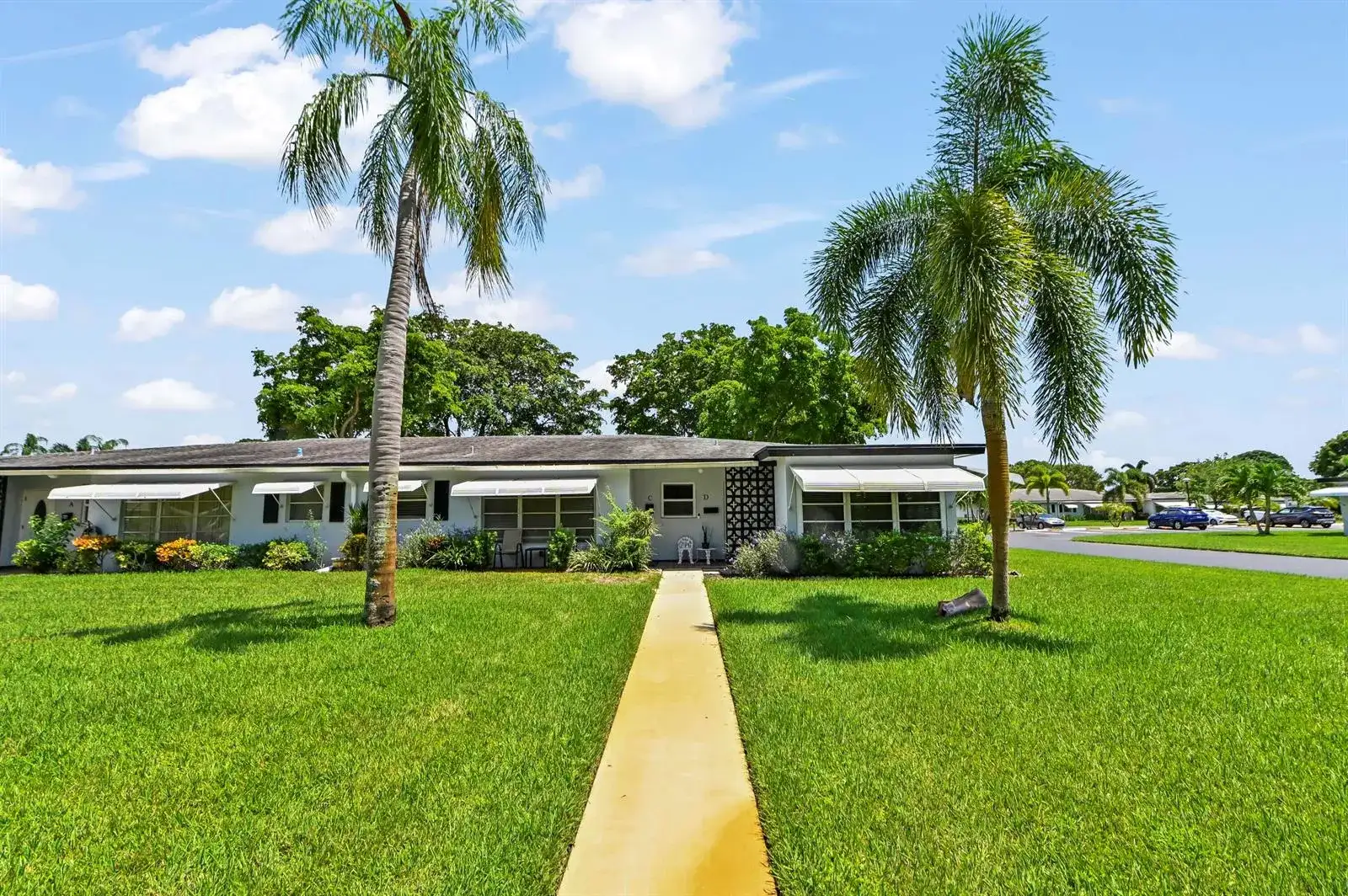 605 High Point Boulevard N # C, Delray Beach FL 33445 photo 2