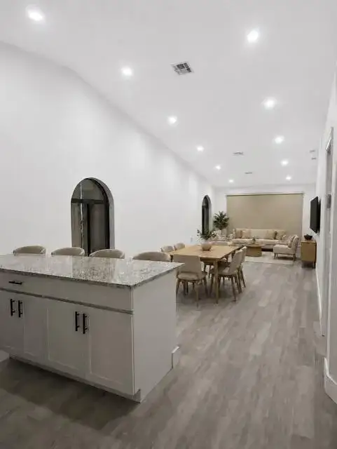 8204 NW 100th Lane, Tamarac FL 33321 photo 3