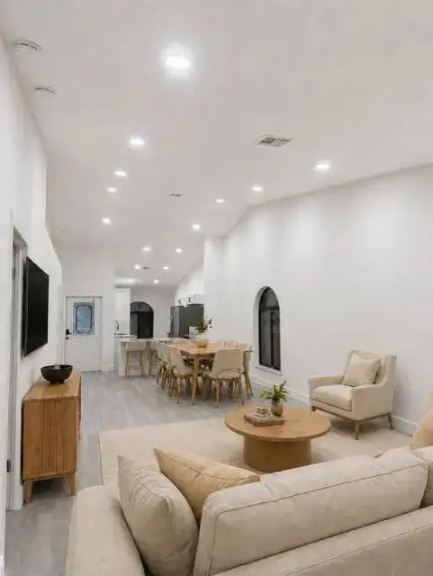 8204 NW 100th Lane, Tamarac FL 33321 photo 4