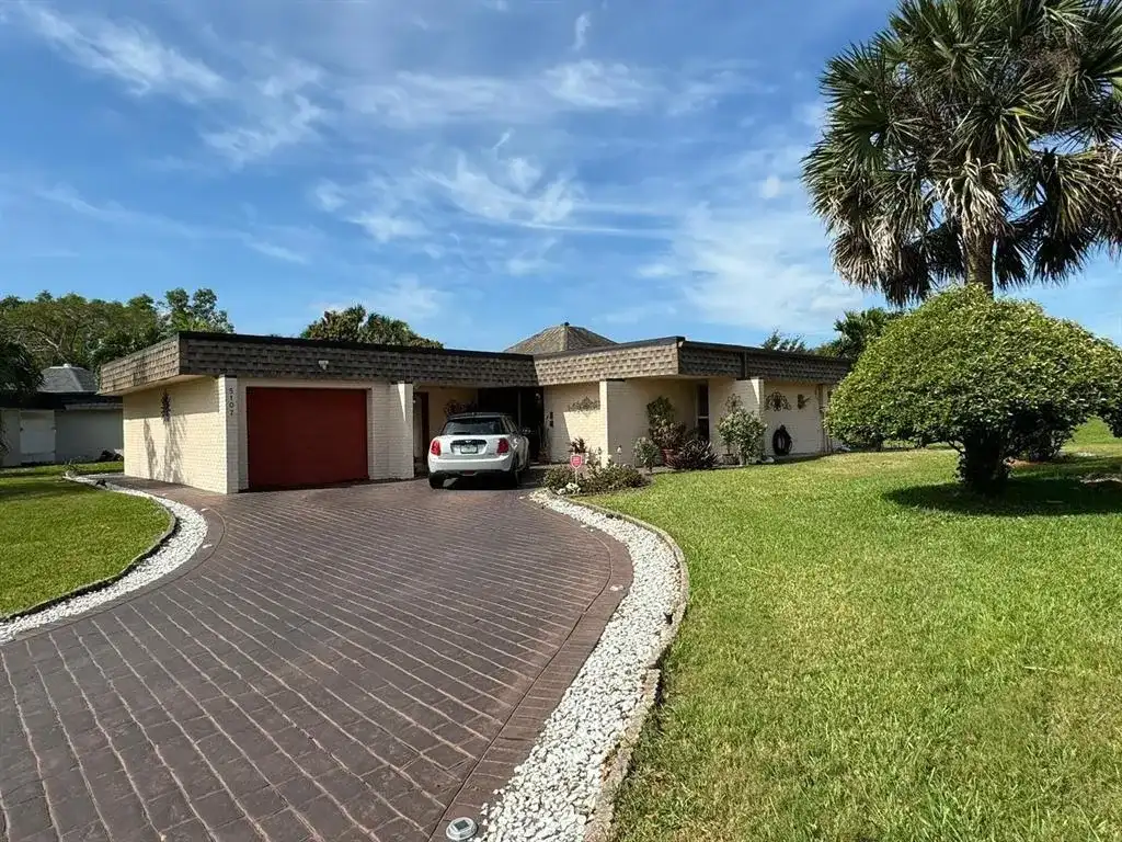 5107 BAYBERRY Lane, Tamarac FL 33319