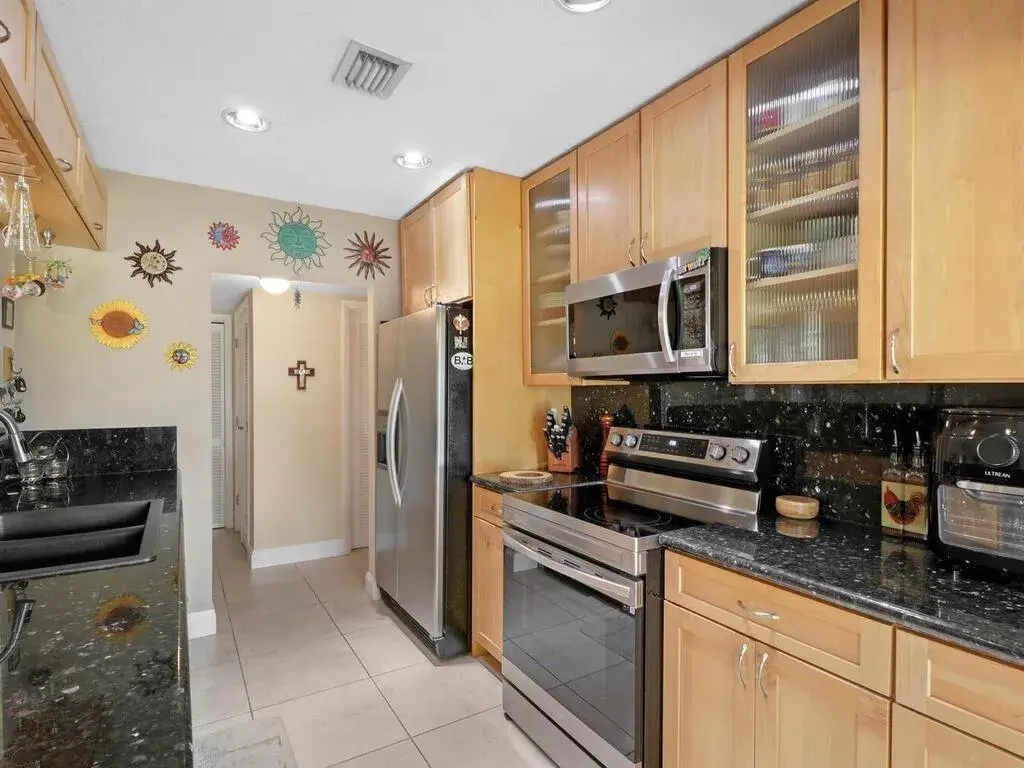 5107 BAYBERRY Lane, Tamarac FL 33319