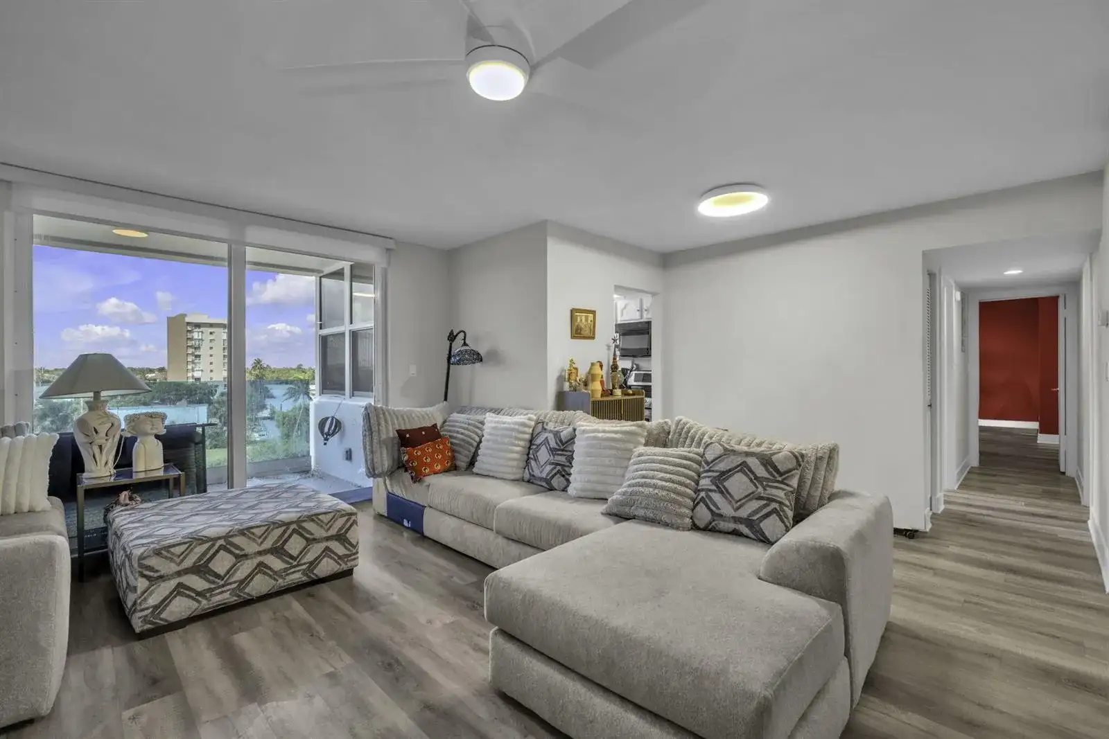 2639 N RIVERSIDE Drive # 505, Pompano Beach FL 33062 photo 4