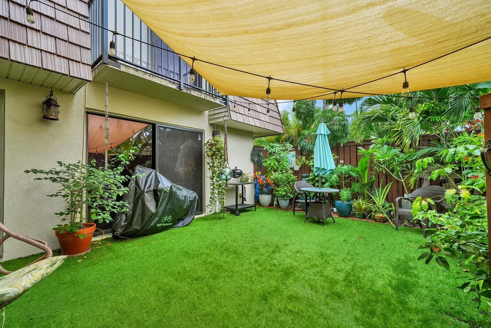 2716 SW 15th Street, Deerfield Beach FL 33442