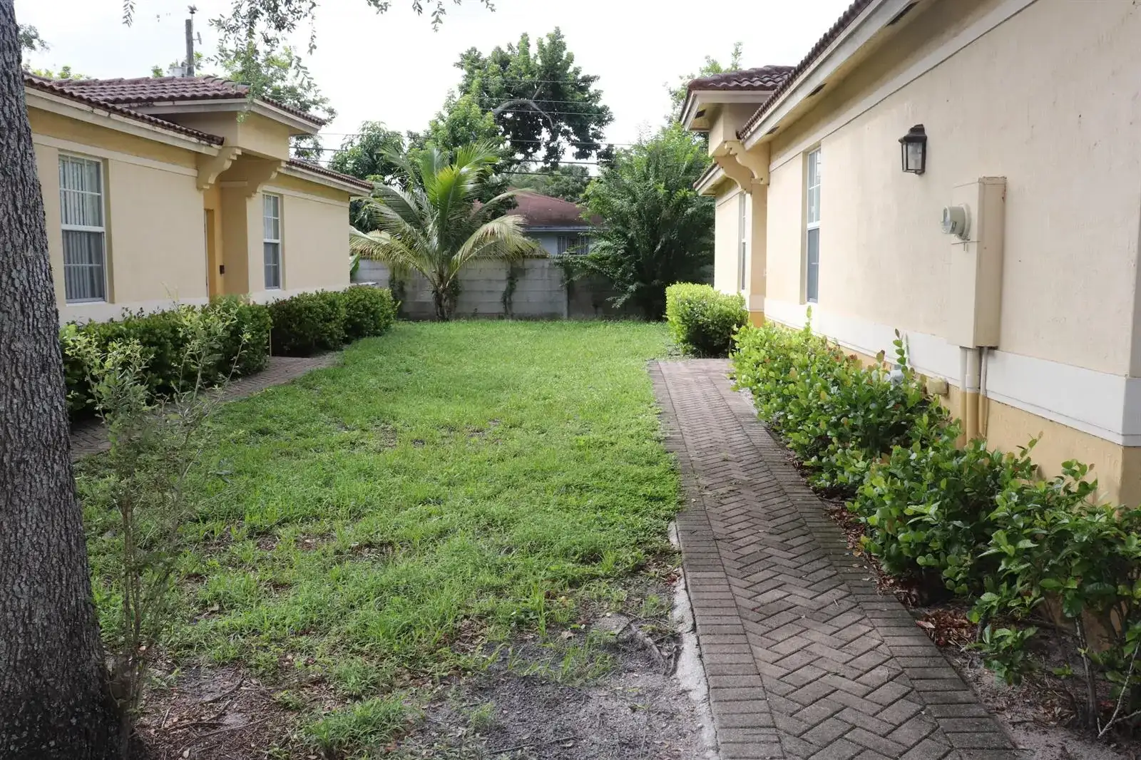 613 NW 21ST Avenue, Pompano Beach FL 33069 photo 2