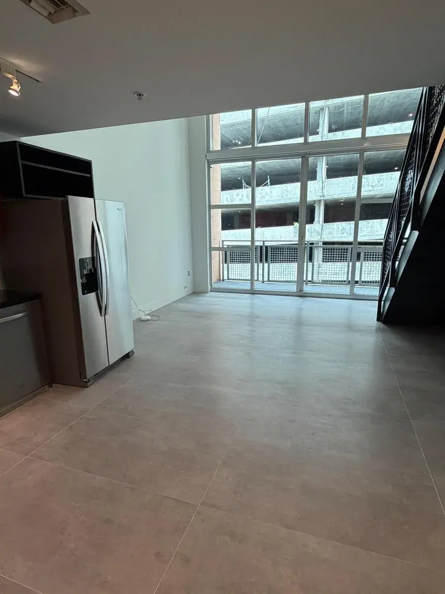 244 BISCAYNE Boulevard # 645, Miami FL 33132