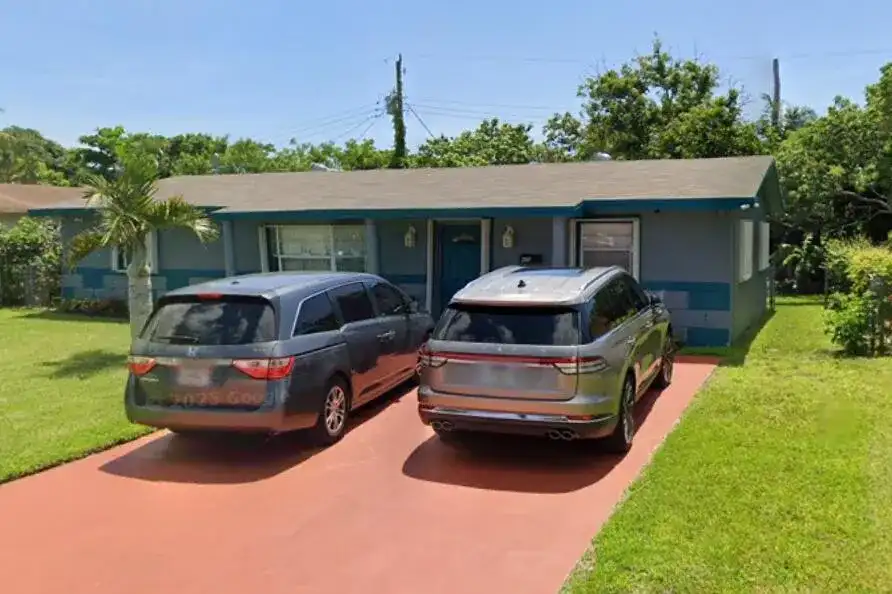 650 SW 28TH Way, Fort Lauderdale FL 33312