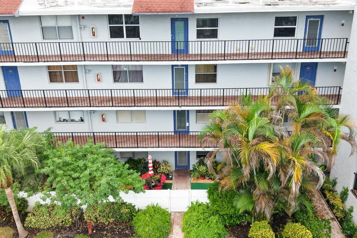 14723 CUMBERLAND Drive # 1070, Delray Beach FL 33446