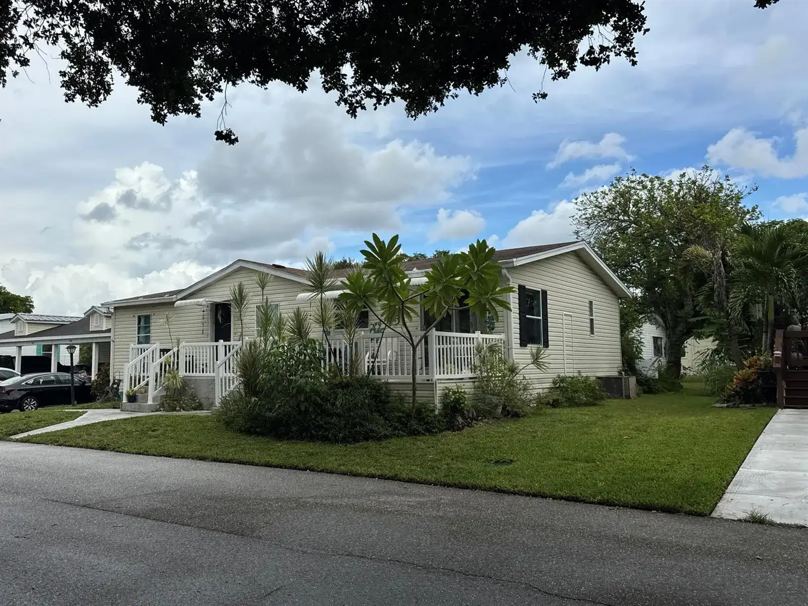 2555 PGA Boulevard # 305, Palm Beach Gardens FL 33410 photo 2