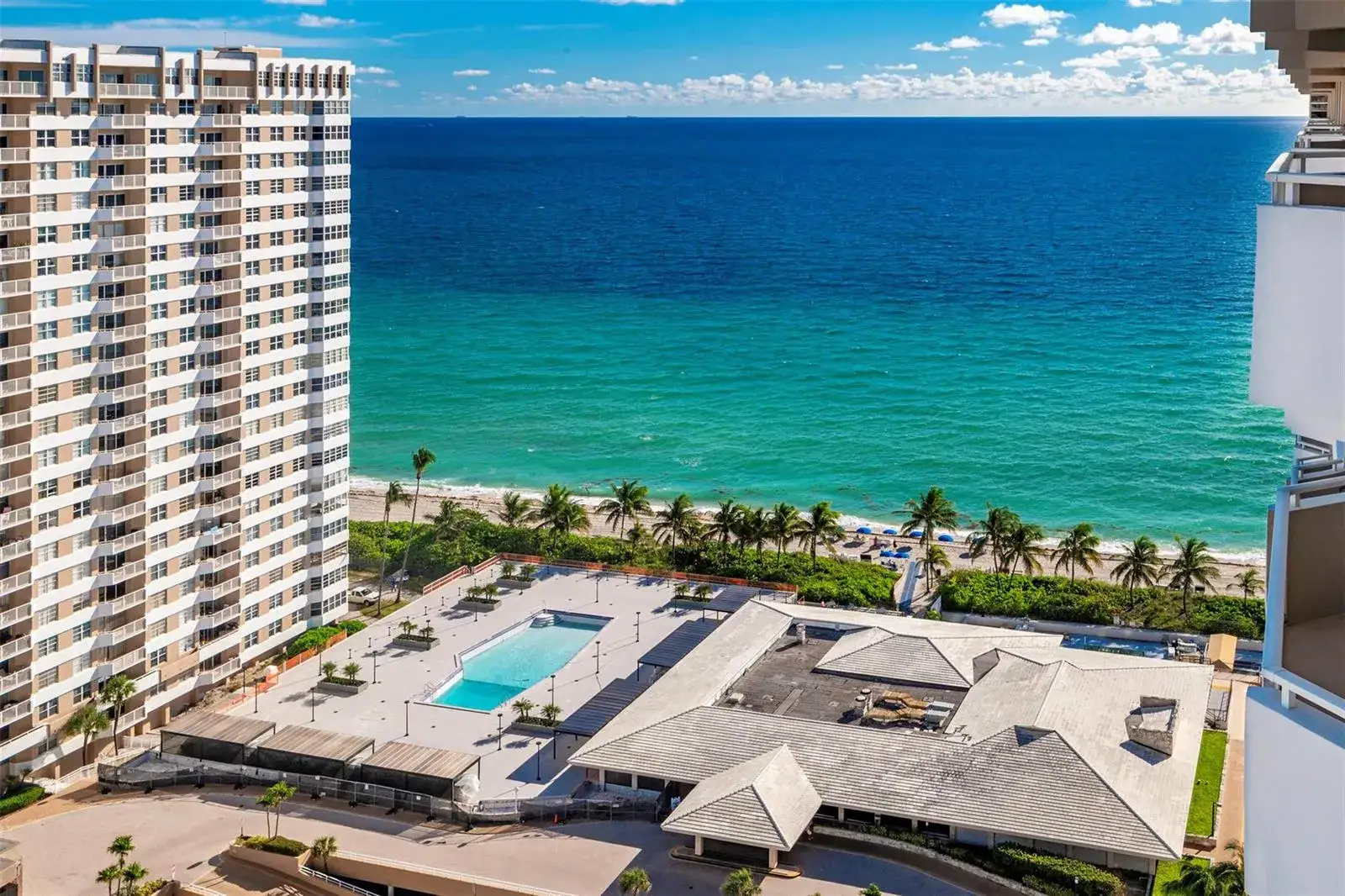 1980 S OCEAN Drive # 22P, Hallandale Beach FL 33009
