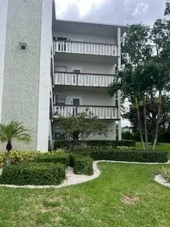 240 SOUTHAMPTON B # 240, West Palm Beach FL 33417