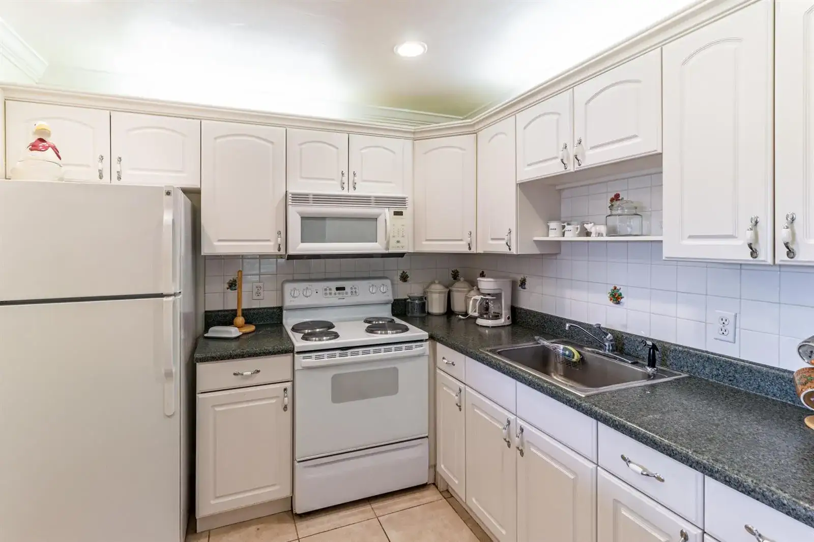 119 WATERFORD E, Delray Beach FL 33446 photo 5