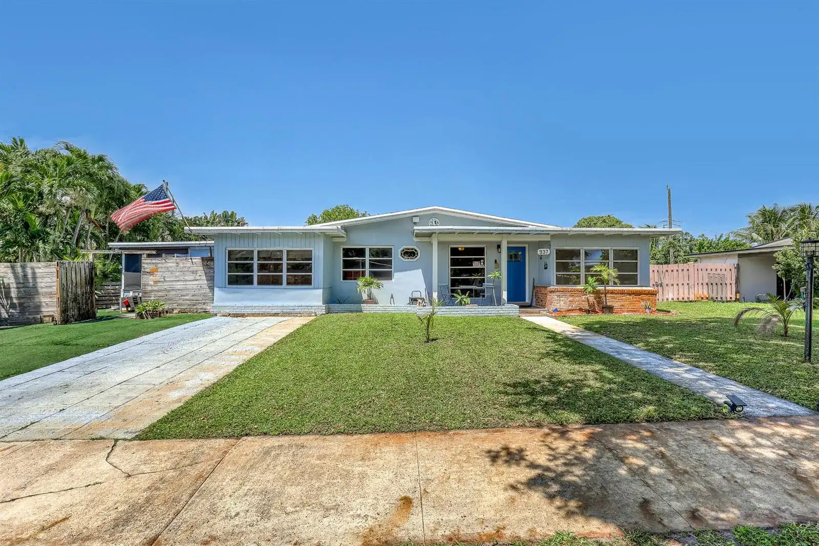 937 W DUVAL Street, Lantana FL 33462
