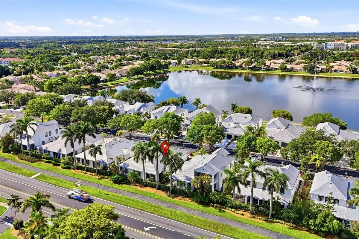 10725 PELICAN Drive, Wellington FL 33414
