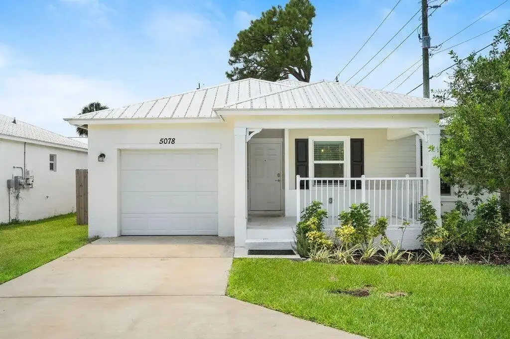 5078 SE ISABELITA Avenue, Stuart FL 34997 photo 2