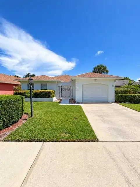 182 DEL RIO Boulevard, Boca Raton FL 33432