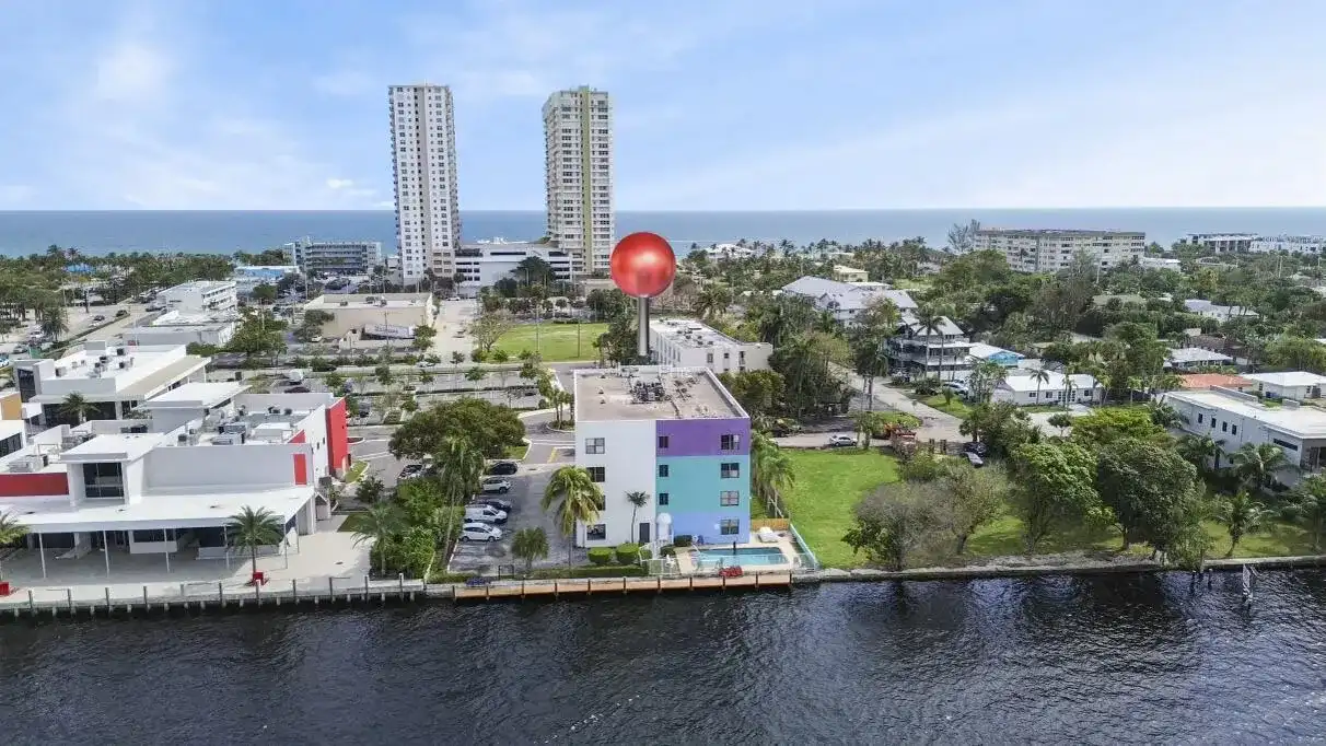 105 S RIVERSIDE Drive # 102, Pompano Beach FL 33062