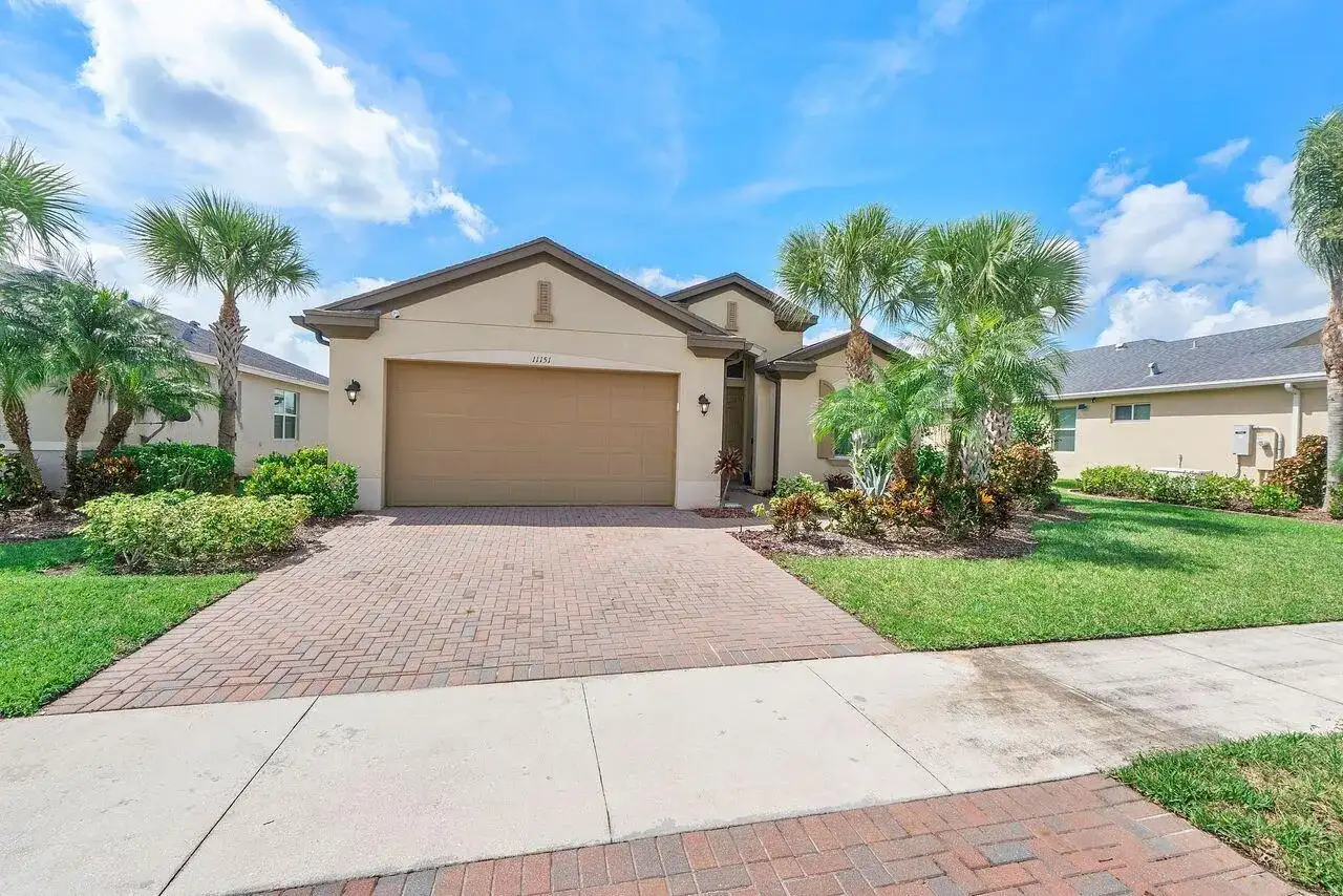 11151 SW Lake Park Drive, Port St. Lucie FL 34987