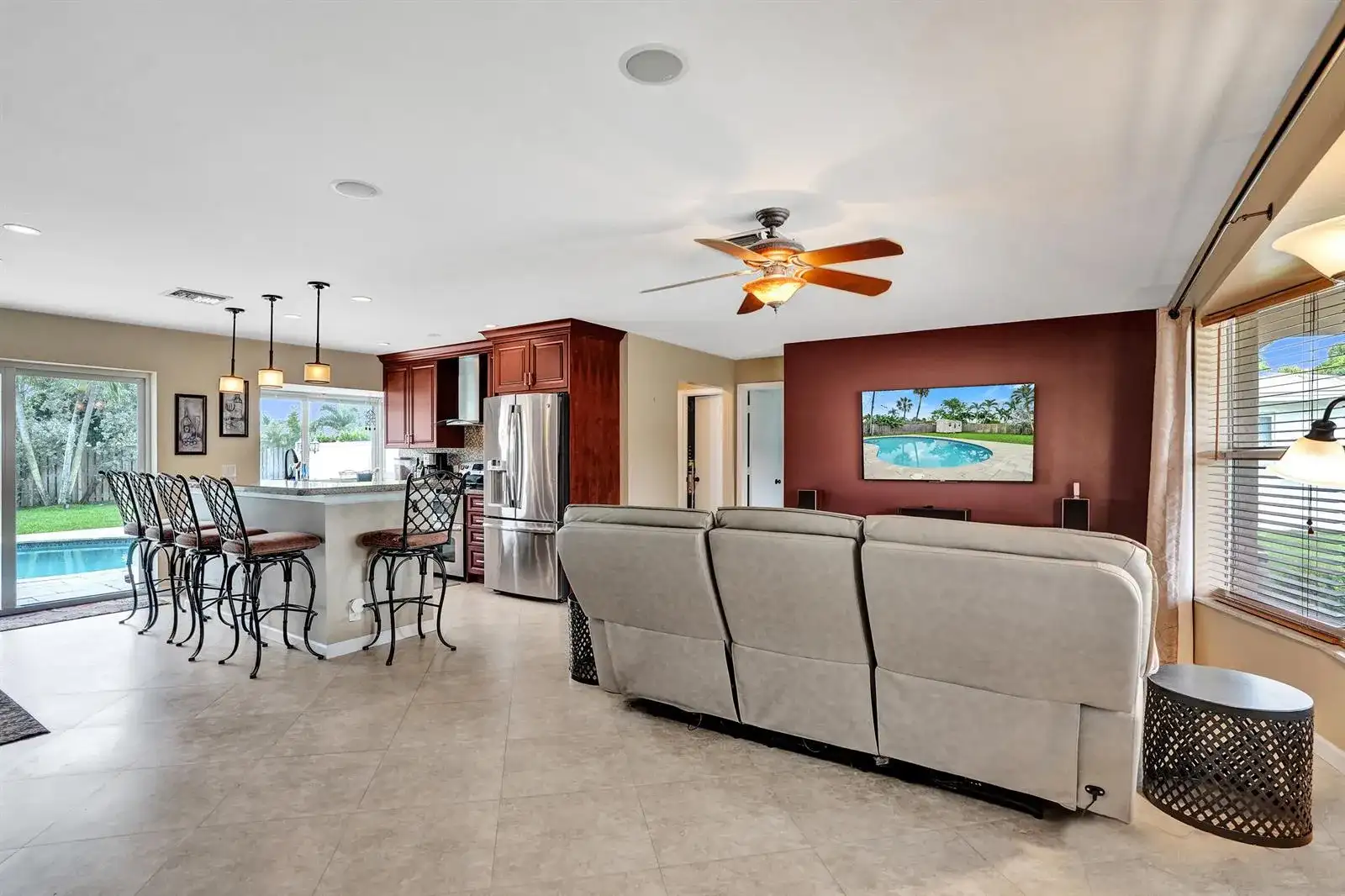 80 SE 10TH Street, Pompano Beach FL 33060 photo 3