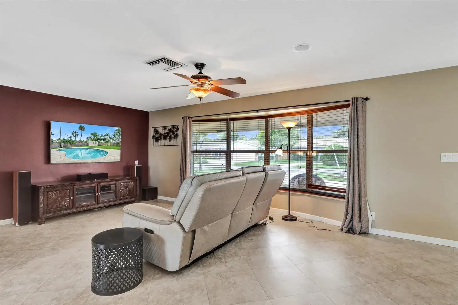 80 SE 10TH Street, Pompano Beach FL 33060 photo 5