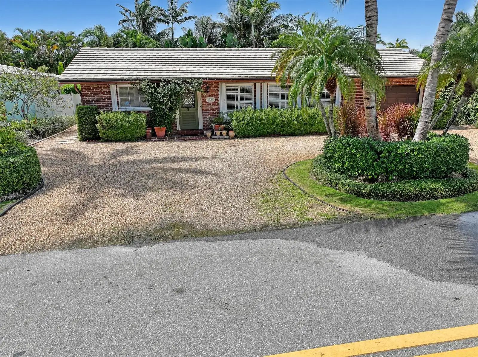 306 CASCADE Lane, Palm Beach Shores FL 33404 photo 4