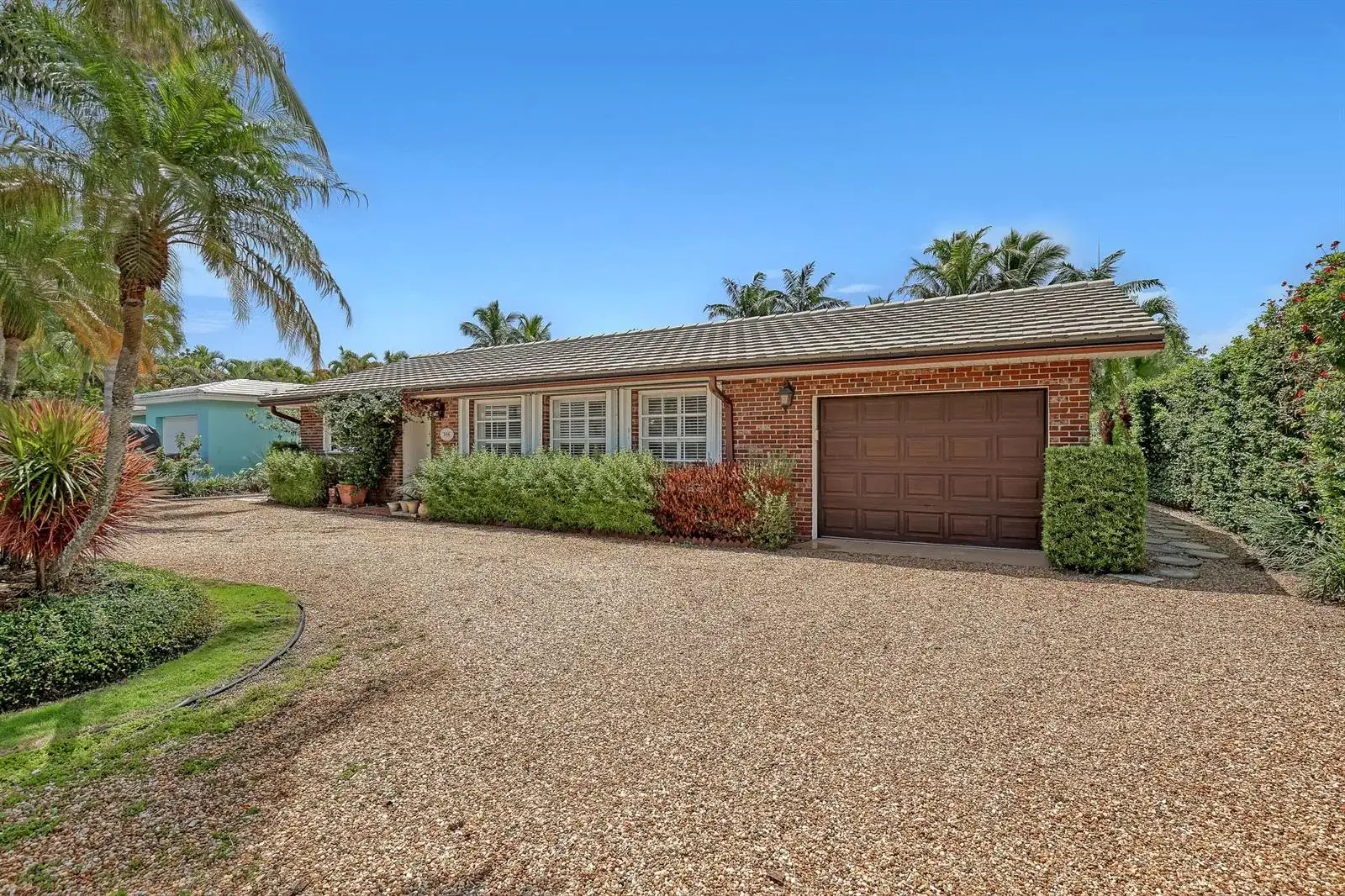 306 CASCADE Lane, Palm Beach Shores FL 33404 photo 5