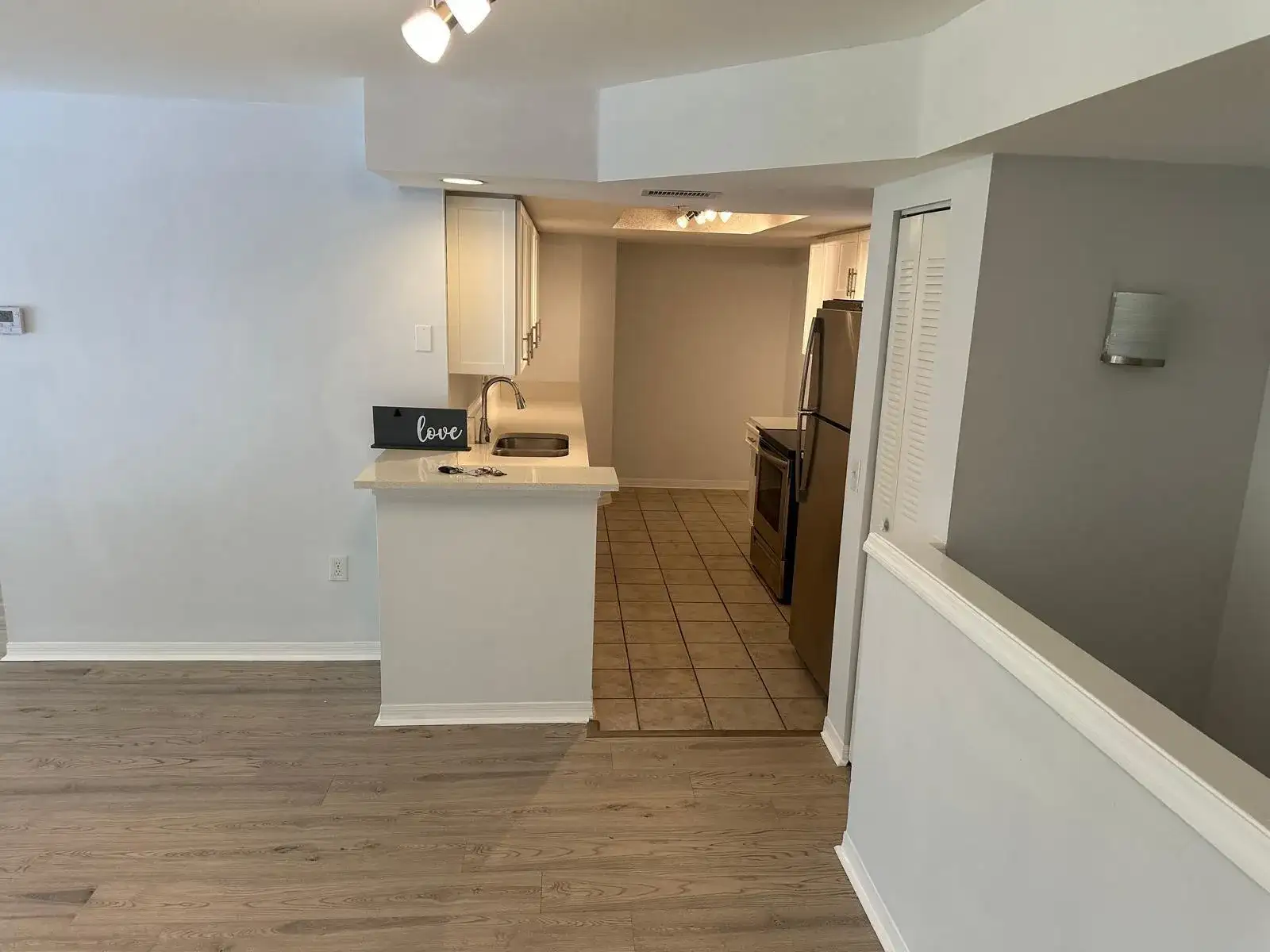4179 N HAVERHILL Road # 609, West Palm Beach FL 33417 photo 2